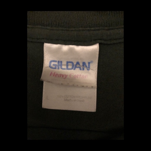 Gildan Graphic T-Shirt - Picture 2 of 3